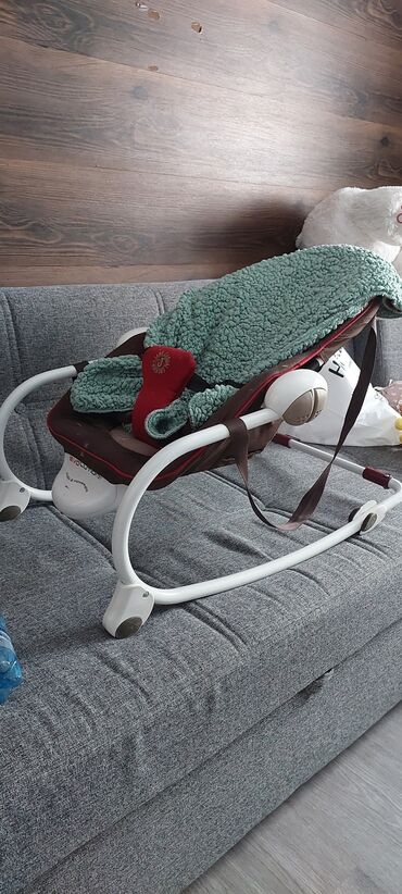 одеяло для новорожденного: Лежак из Германии, спинка регулируется, двумя клавишами по бокам, так