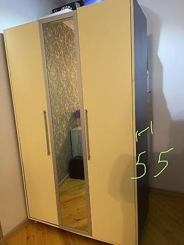 stul ucuz: Üç qapılı paltar şkafı - Ölçülər: hündürlük 195 sm, en 125 sm — 1