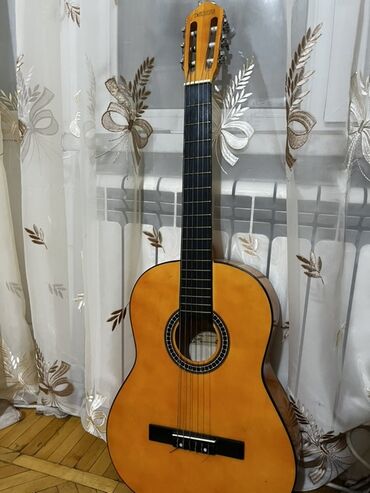 Elektro gitaralar: Klassik gitara, Yeni, Pulsuz çatdırılma