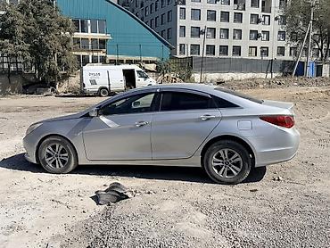 спарк 2010: Hyundai Sonata: 2010 г., 2 л, Автомат, Газ, Седан — 2