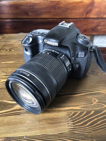 changer морозильник цена бишкек: Зеркальная камера Canon EOS 60D с объективом Canon EF-S 18–135mm IS