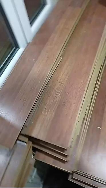 Laminat döşəmə taxtaları - Ümumi sahə: 65 m² - Qiymət: 1 m² – 6 AZN -