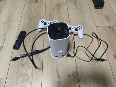 панасоник hc v770: Продаю проектор с играми, более тысячи игр, на базе андроида, можно