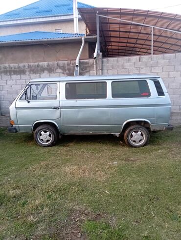 машина passat: Volkswagen Transporter: 1987 г., 1.6 л, Механика, Дизель, Бус