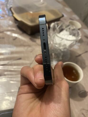 Apple iPhone: IPhone 12 Pro, Qara, Face ID — 9