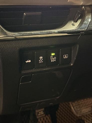 селика: Toyota Avalon: 2013 г., 2.5 л, Автомат, Гибрид, Седан — 6