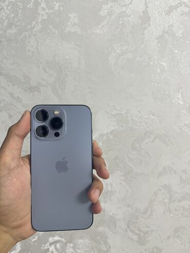 Apple iPhone: IPhone 13 Pro, Б/у, 128 ГБ, Sierra Blue, Защитное стекло, Чехол, Кабель, 81 %