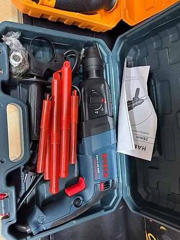 перфараторы: Перфоратор DEWALT в кейсе - Тип: сетевой перфоратор SDS-plus - Режимы — 5