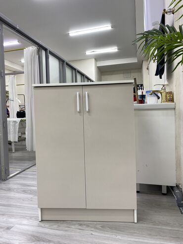 домашние одежды: Срочно продается шкаф за 3500с