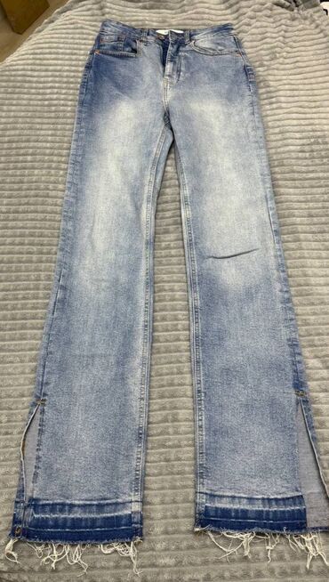 белые джинсы с разрезом на коленях: Скинни, Reserved, Высокая талия, С разрезом