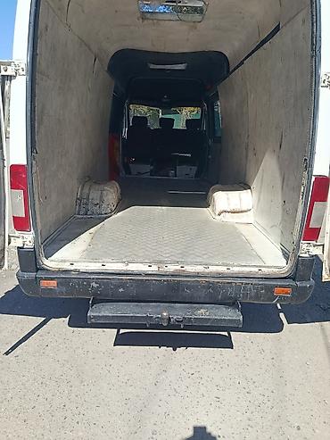 Легкий грузовой транспорт: Легкий грузовик, Mercedes-Benz — 9