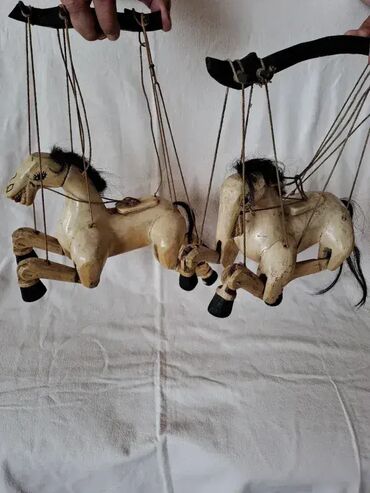 Ostali antikviteti: Tri drvene marionetske igracke sa originalnim kanapima, pocetk 20 — 6