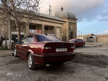 BMW: BMW 3 series: 1.8 l | 1993 il Sedan — 7