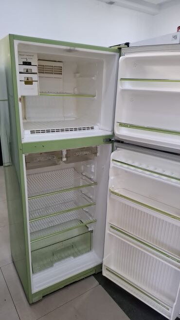 yari smen is elanlari: 2 qapılı Soyuducu Satılır, rəng - Yaşıl