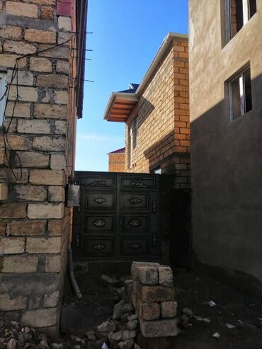 Həyət evləri və villaların satışı: Masazır 4 otaqlı, 160 kv. m, Kredit var, Təmirsiz — 1