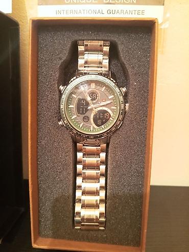 Qol saatları: Qol saatı, NaviForce — 6