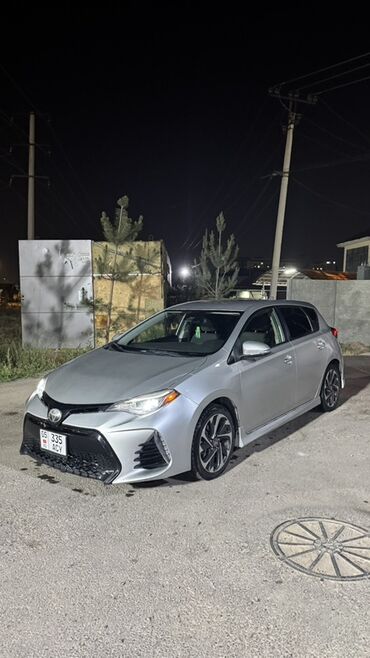 tayota runx: Toyota Corolla: 2018 г., 1.8 л, Вариатор, Бензин, Хэтчбэк