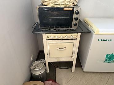 кормящий стол: Кухонный комплект для дачи/мастерской Состав: - Тумба под столешницей — 3