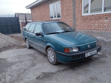 бампер на пассат б3: Volkswagen Passat: 1992 г., 2 л, Механика, Бензин, Универсал