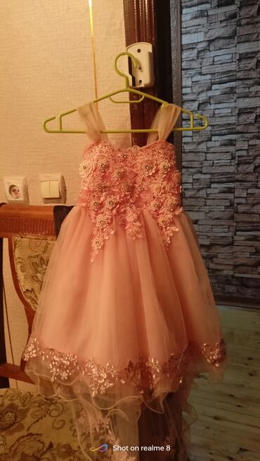 Donlar: 5-7 yaş uşaq üçün zərif ziyafət donu - Rəng: Açıq çəhrayı/şaftalı — 1