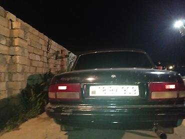 QAZ: GAZ Volga sedan – qara rəng Xüsusiyyətlər: - Kuzov: 4 qapılı sedan - — 3