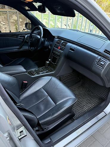 Mercedes-Benz: Mercedes-Benz E-Class: 2001 г., 4.3 л, Автомат, Бензин, Седан — 7