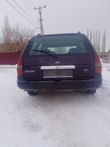 Ford: Ford Escort: 1995 г., 1.6 л, Механика, Бензин, Универсал — 10