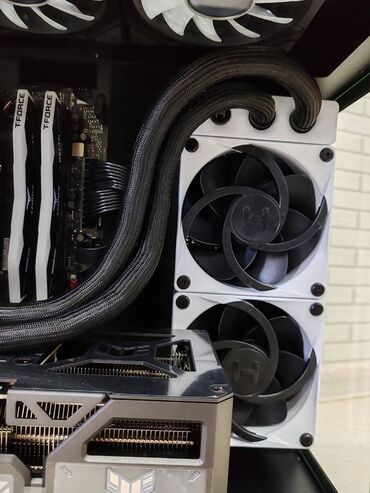 Masaüstü kompüterlər və iş stansiyaları: Asus Gaming Rendering PC Komputer yenidir, istifadə olunmayıb. Bütün — 7