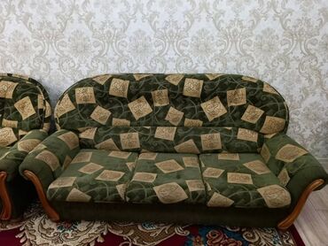мебел мякий буу: Б/у диван в комплекте, диван кровать, двух местный диван и кресло