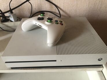 playstation 4 в бишкеке цена: Игровая консоль Xbox One S на 512гб