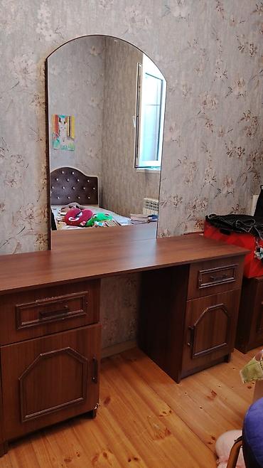 Uşaq/yeniyetmə otağı üçün mebel dəsti Tərkibi: - Tək nəfərlik