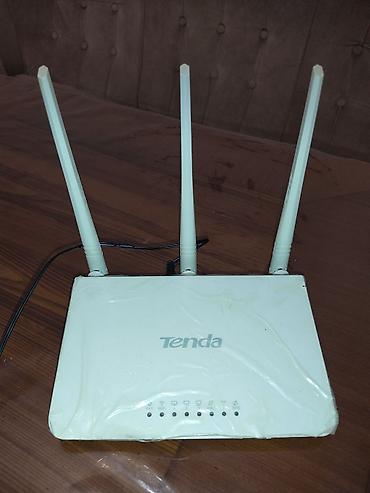 azercell data kart 4g: İki ədəd Wi‑Fi router paketi. 1) Tenda Wi‑Fi router - 3 ədəd xarici — 1