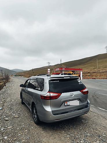 sprinter bazar: Toyota Sienna: 2019 г., 3.5 л, Автомат, Минивэн — 3