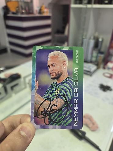 neymar forma: Məhsul: Futbol kolleksiya kartı – “Neymar da Silva” Xüsusiyyətlər: - — 3
