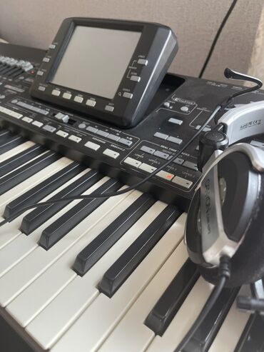 Чётки: Синтезатор, Korg