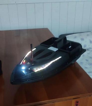 tap az qaz balalari: Uzaqdan idarə olunan yem daşıyan qayıq (bait boat) - İki bölməli yem — 4