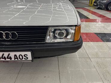 Audi: Audi 100: 1984 г., 1.8 л, Механика, Бензин