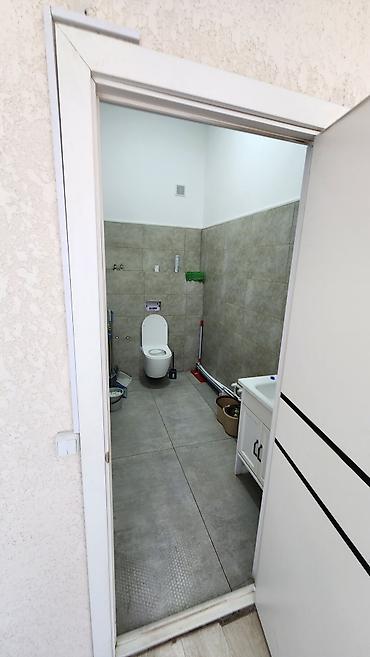 маленькая комната в аренду под офис: Сдаю Офисный кабинет: 180 м², С ремонтом, С отдельным входом — 6