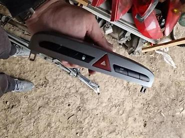 globber 4 in 1: PREKIDACI PEUGEOT 308 | Konzola sa prekidacima — 1
