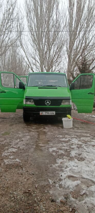 Легкий грузовой транспорт: Легкий грузовик, Mercedes-Benz, Дубль, 3 т, Б/у at lalafo.kg — 8 Легкий грузовой транспорт: Легкий грузовик, Mercedes-Benz, Дубль, 3 т, Б/у — 8