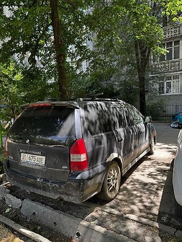 машина кроссовер: Mitsubishi Space Wagon: 1999 г., 2.4 л, Механика, Бензин, Универсал — 2