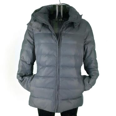 Zimske jakne: Benetton, L, Jednobojni, Sa postavom na lalafo.rs — 8 Zimske jakne: Benetton, L, Jednobojni, Sa postavom — 8