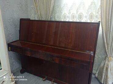 Pianolar: Təcili piano satılır 250m