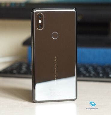 телефон маленький: Xiaomi, Mi Mix 2S, Б/у, 128 ГБ, цвет - Черный, 2 SIM