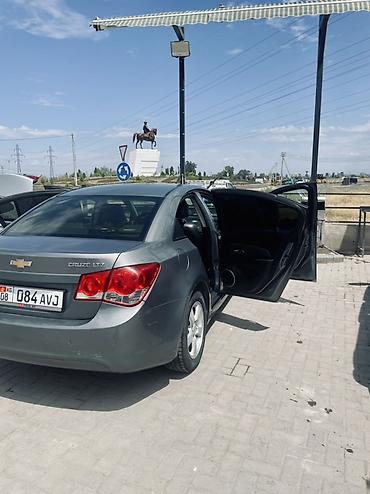 магнитолы для авто: Chevrolet Cruze: 2010 г., 1.8 л, Автомат, Газ, Седан — 2