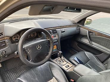 x class: Mercedes-Benz E-Class: 2000 г., 3.2 л, Автомат, Бензин, Седан — 9