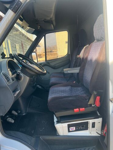 Mercedes-Benz: Mercedes-Benz Спринтер: 2006 г., 2.7 л, Механика, Дизель, Бус at lalafo.kg — 8 Mercedes-Benz: Mercedes-Benz Спринтер: 2006 г., 2.7 л, Механика, Дизель, Бус — 8