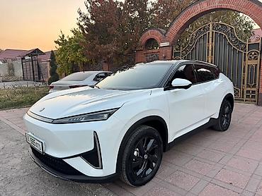 Dongfeng: Dongfeng Aeolus L7: 2025 г., Автомат, Электромобиль, Кроссовер — 3