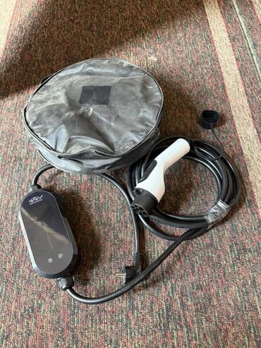 испаритель на чарон: Портативное AC‑зарядное устройство для электромобилей (EVSE) с