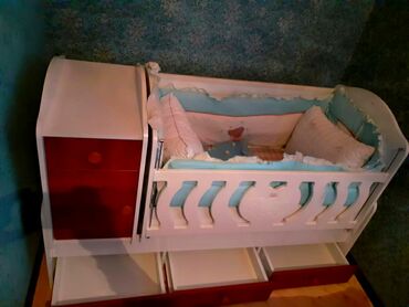 Günlük kirayə evlər: 200 kv. m, 5 otaqlı, Kombi, Qaz, İşıq — 24